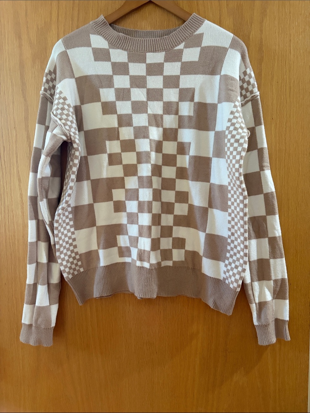Amazon Beige and White Checkerboard Knit Sweater